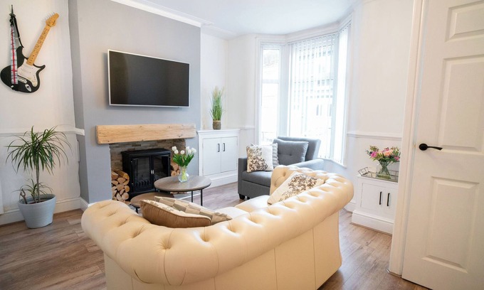 Anfield House | Moonlight Residence - Anfield Stadium, Free Parking and WiFi