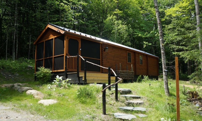 Waterbury Cabin | Moonlight Woods - Alchemist's Log Cabin
