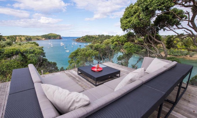 Tutukaka House | Moonlit Knights - Tutukaka Holiday House