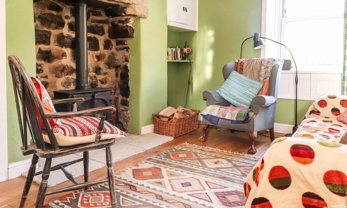 Embsay Cottage | MOORFIELD, pet friendly, character holiday cottage in Skipton