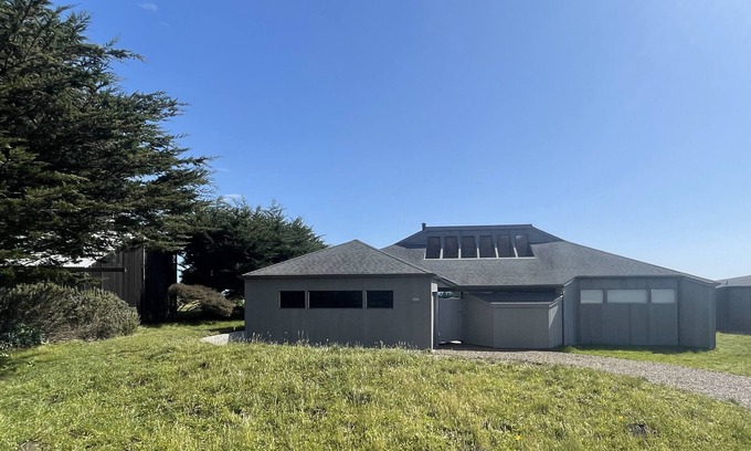 Sea Ranch House | Moorings: 2 BR, 2 BA House in The Sea Ranch, Sleeps 6