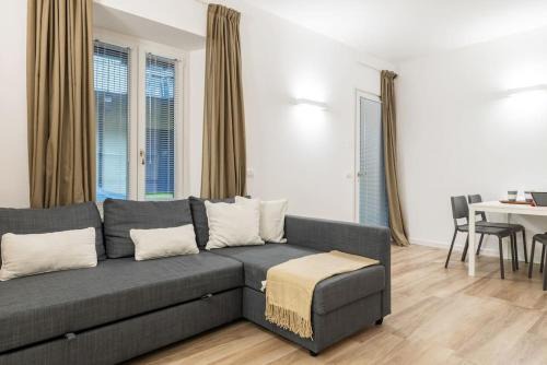 Carrobbio Apartment | Mora Flexyrent A.C. - Colonne