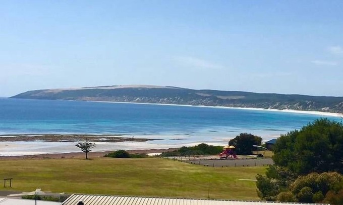 Emu Bay House | Morry's Beachside Getaway | Emu Bay | Kangaroo Island