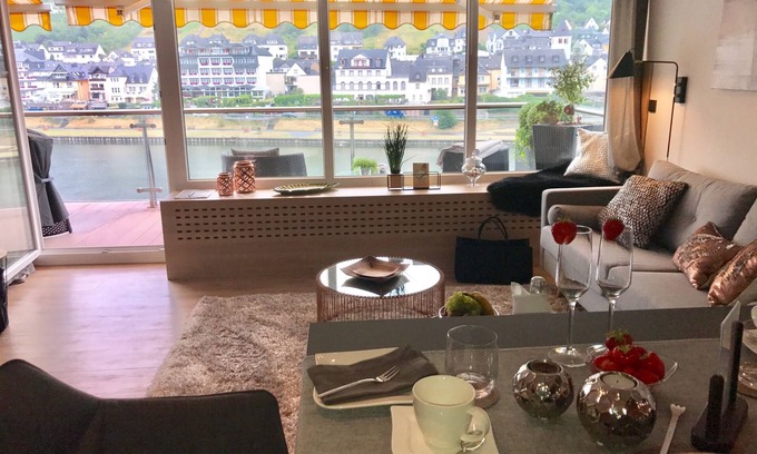 Cochem Apartment | Moselapart 2 - exclusive penthouse with balcony and view of the Moselle