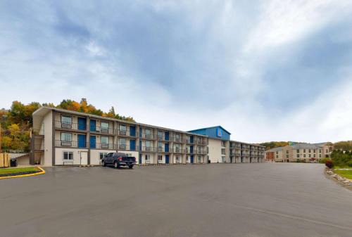 Woodbine Hotel | Motel 6 Corbin KY