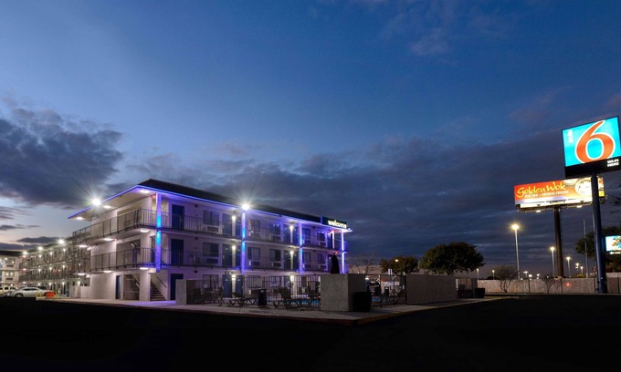 West San Antonio Hotel | Motel 6 San Antonio, TX - West SeaWorld