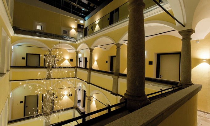 Altstadtviertel Hotel | Motel One Linz - Hauptplatz