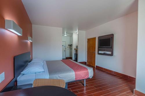 Winchester Hotel | Motel6 Winchester, VA