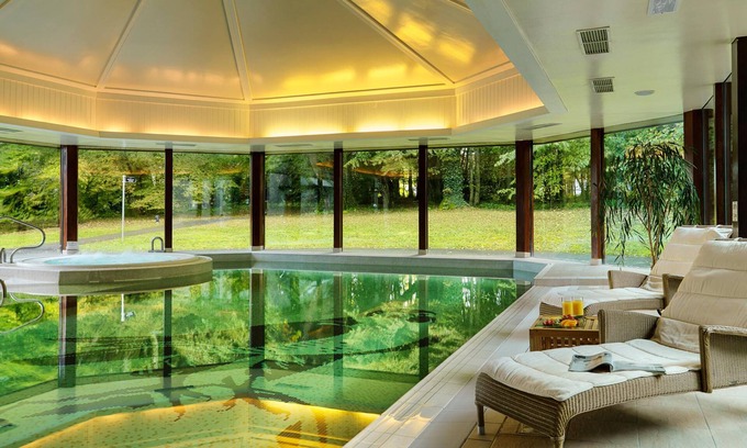 Ballina Hotel | Mount Falcon Estate