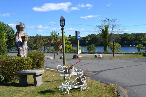 Holyoke Hotel | Mount Holyoke Inn
