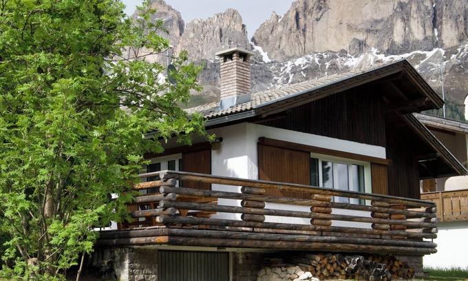 Carezza House | Mountain hut in Karersee with an unobstructed view of the Latemar