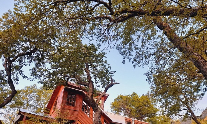 Pinto Cabin | Mountain cabin with hot tub, 8 min. hot springs and ski center