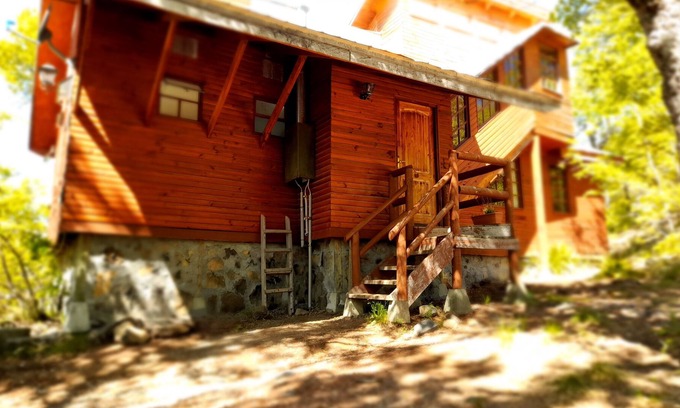 Pinto Cabin | Mountain cabin with hot tub, 8 min. hot springs and ski center