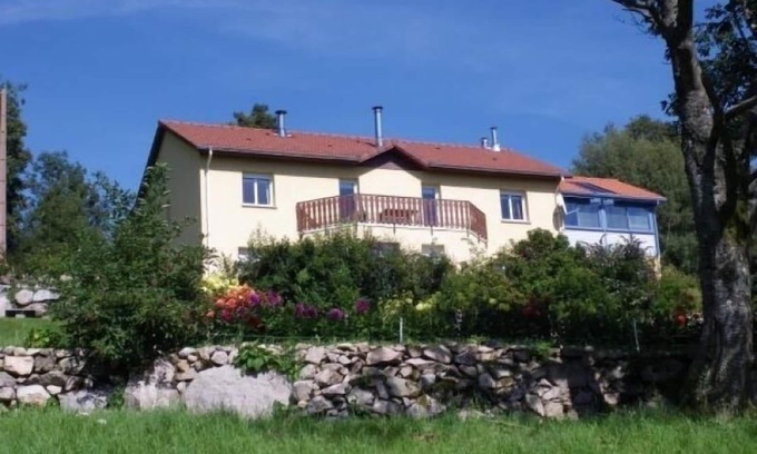 Le Tholy Cottage | Mountain cottage with fireplace, wifi, and lovely grounds