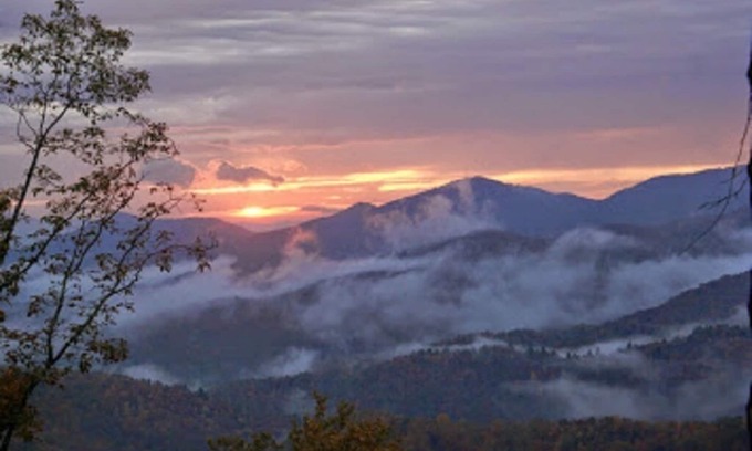 Unaka Cabin | Mountain Get Away TN/NC border