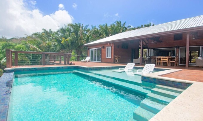 Palmetto Bay Villa | Mountain House in Palmetto Bay with private pool