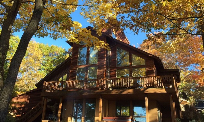 Claysburg House | Mountain House/Ski Chalet - Sleeps Up To 14