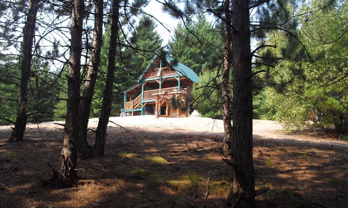 Lowville Cabin | Mountain Laurel Cabin at The King's Pines