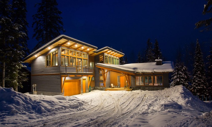 Golden House | Mountain Modern design at its Finest. Newly built 4000 sq. ft. home at KHMR.