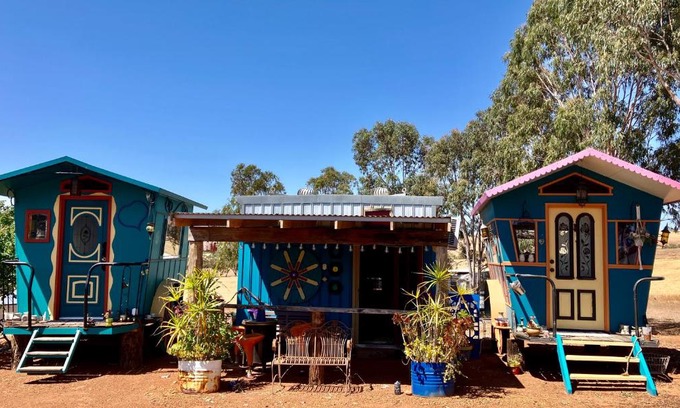 Guildford House | Mountain Park Retreat Gypsy Vans Western Australia