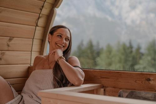 Werfen Ski Chalet | Mountain Residence Riesgut - Sound of Music - 6 Rooms for Family & Friends