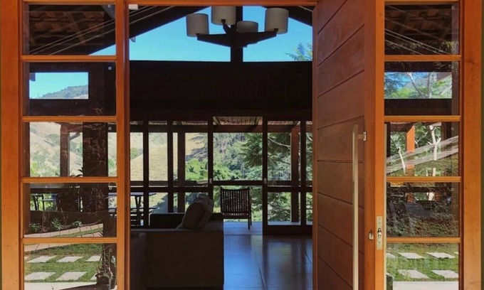 Petropolis House | Mountain retreat with wonderful views