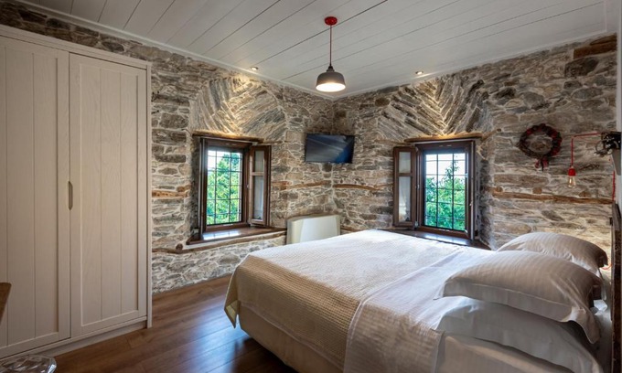 Mouresi House | Mountain's Secret