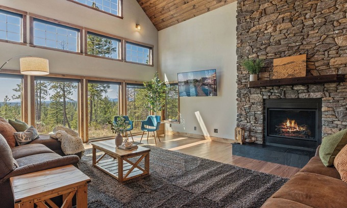 Priest River Cabin | Mountain Top Retreat: Hot Tub, Sauna, Fire Pit, Seclusive 5 acres, Sunset Views