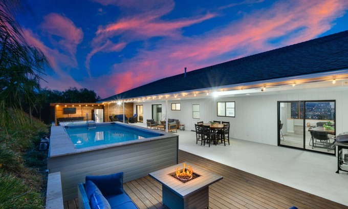 Fletcher Hills House | Mountain View 6BR with Pool Spa and Games