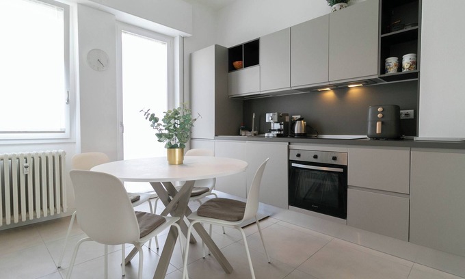 Lecco Apartment | Mountain View Apartment Lecco Centro