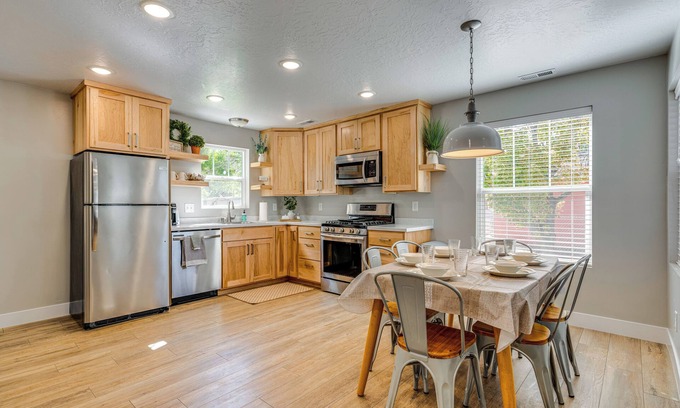 Cedar City Cottage | Mountain-view Cedar City Home w/Large Yard!