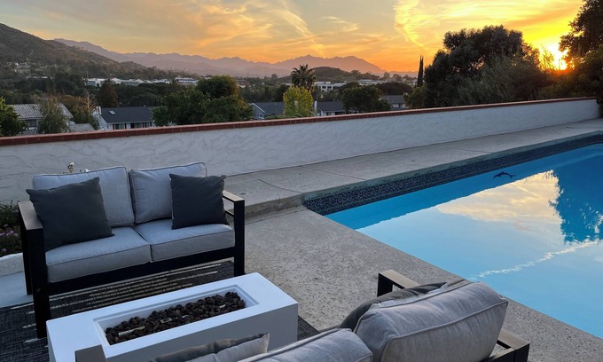 Agoura Hills House | Mountain View Poolside Retreat-Spacious 5-bedroom house in Agoura Hills Ca