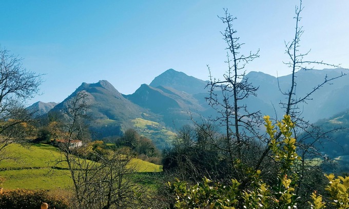 Santovena Apartment | Mountain views in Picos de Europa. Secret