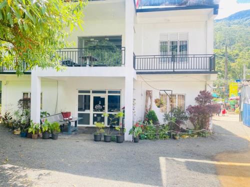 Nallathanniya Hotel | Mountain Villa Adam's Peak