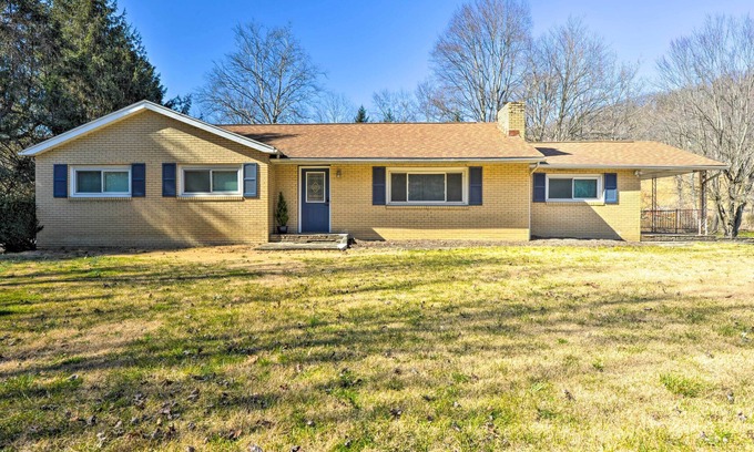 Dellslow House | ‘Mountaineer Retreat’ - 5 Mi to WV University!