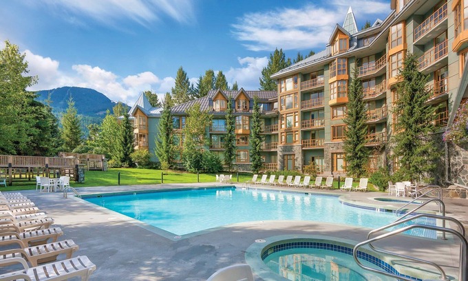 Village North Resort | Mountains, glaciers, forests!