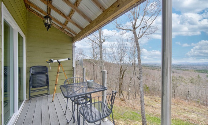 Liberty Cabin | Mountainside cabin "Sasquatch Haven"