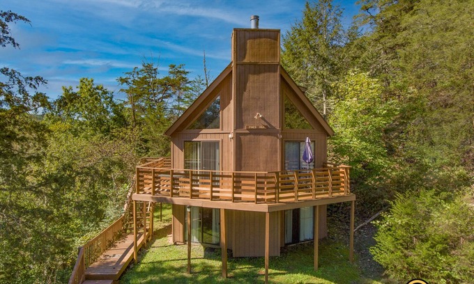 Basye Ski Chalet | Mountainside Chalet (#141A) - Close to Resort lodge | Great view of valley & golf course!