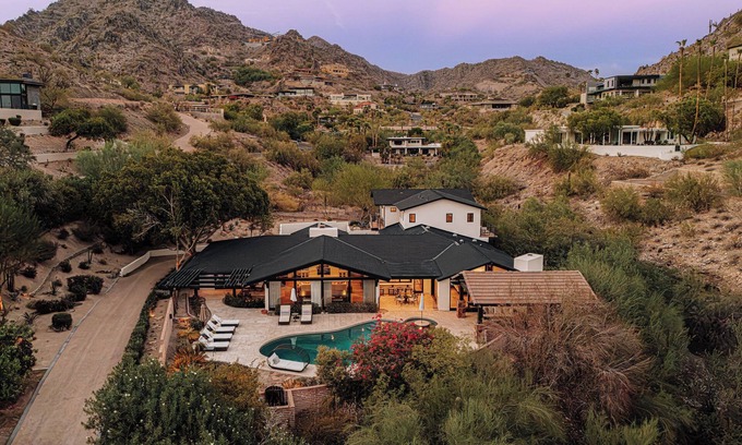 Clearwater Hills House | Mountainside Manor - Private 6BR Retreat