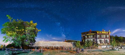 Elafina House | Mouson Melathron
