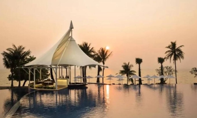 Na Chom Thian Apartment | Movenpick Luxury Pool Villa in Pattaya