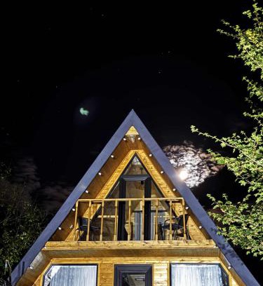 Racha-Lechkhumi and Lower Svaneti House | Mtiskari cottage in Utsera