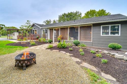 Duncansville House | Mtn-View Escape with Large Yard in Duncansville!