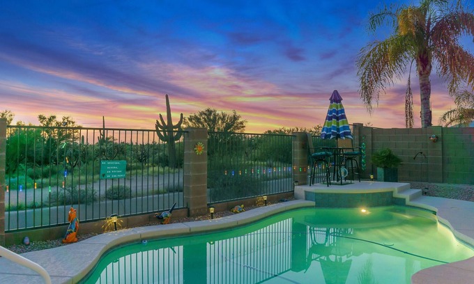 Dove Mountain House | Mtn-view home with private pool, grill, enclosed backyard, streaming, tennis, AC