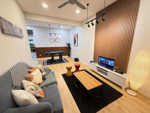 Taman Aman House | Mujito 8PAX NearTC, DinosaurLand, PoolTable, PS4