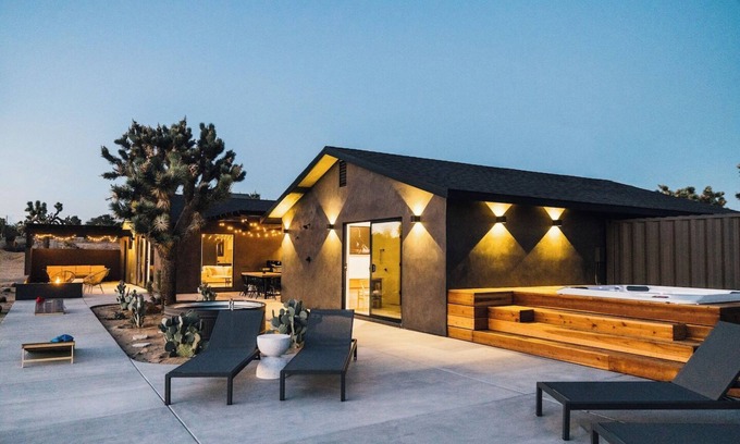 Pioneertown House | Mulberry & Pine By The Cohost Company