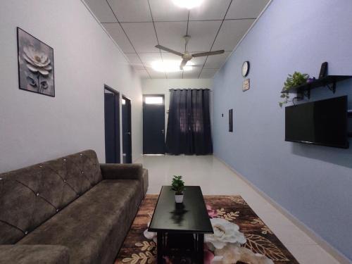 Kawasan Perindustrian Chendering House | Munadibstay Dzul