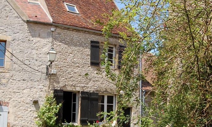 Vezelay House | MUSIROSA