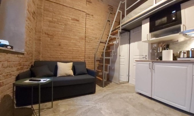Old Town Apartment | Muzeului Studio