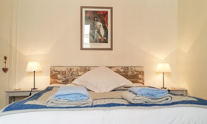 Notre-Dame Apartment | My Appart'à Versailles a charming two-rooms in the heart of Versailles